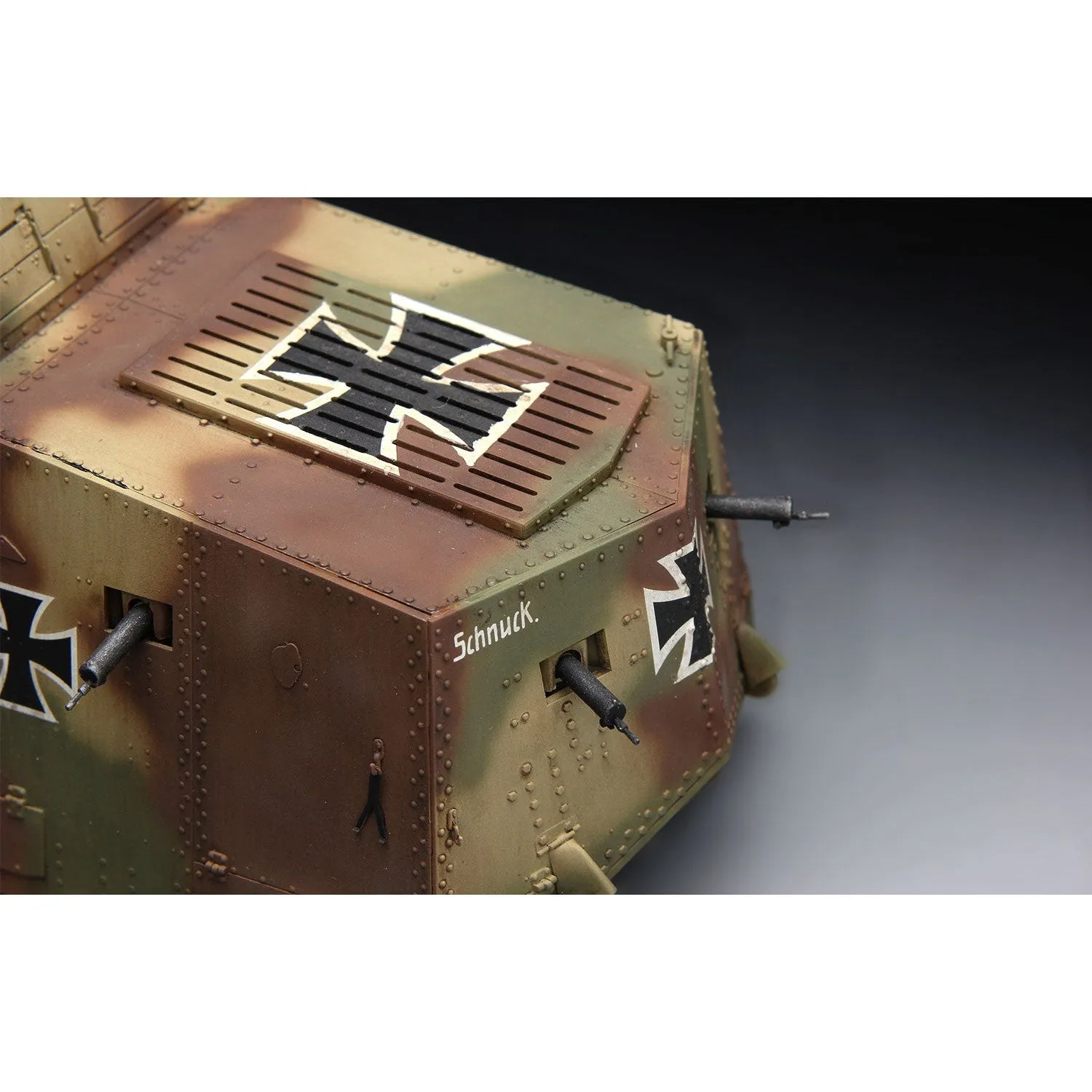 1/35 German A7V Tank(Krupp) Plastic Model Kit