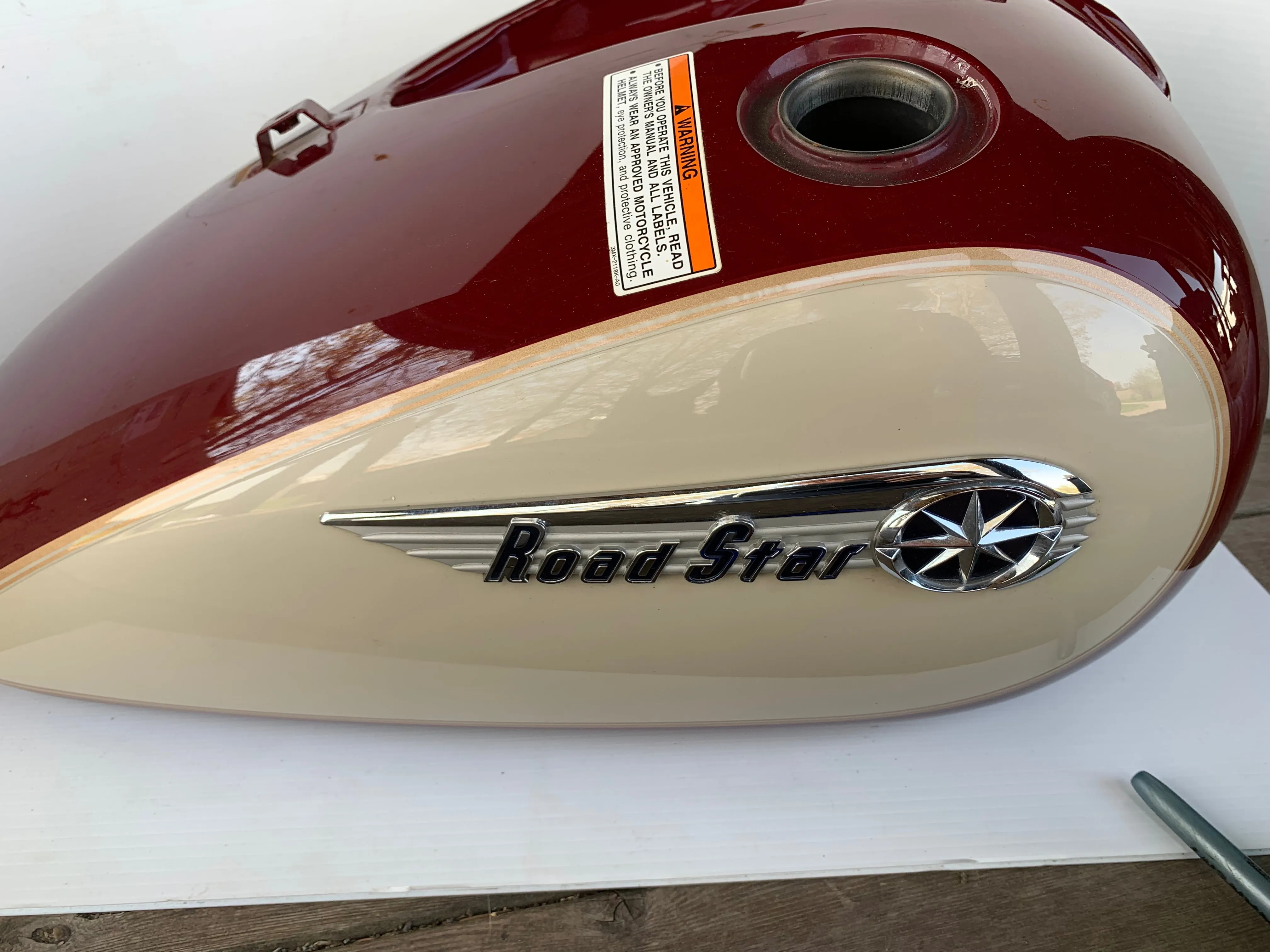 1999 XV1600 Roadstar Gas Tank