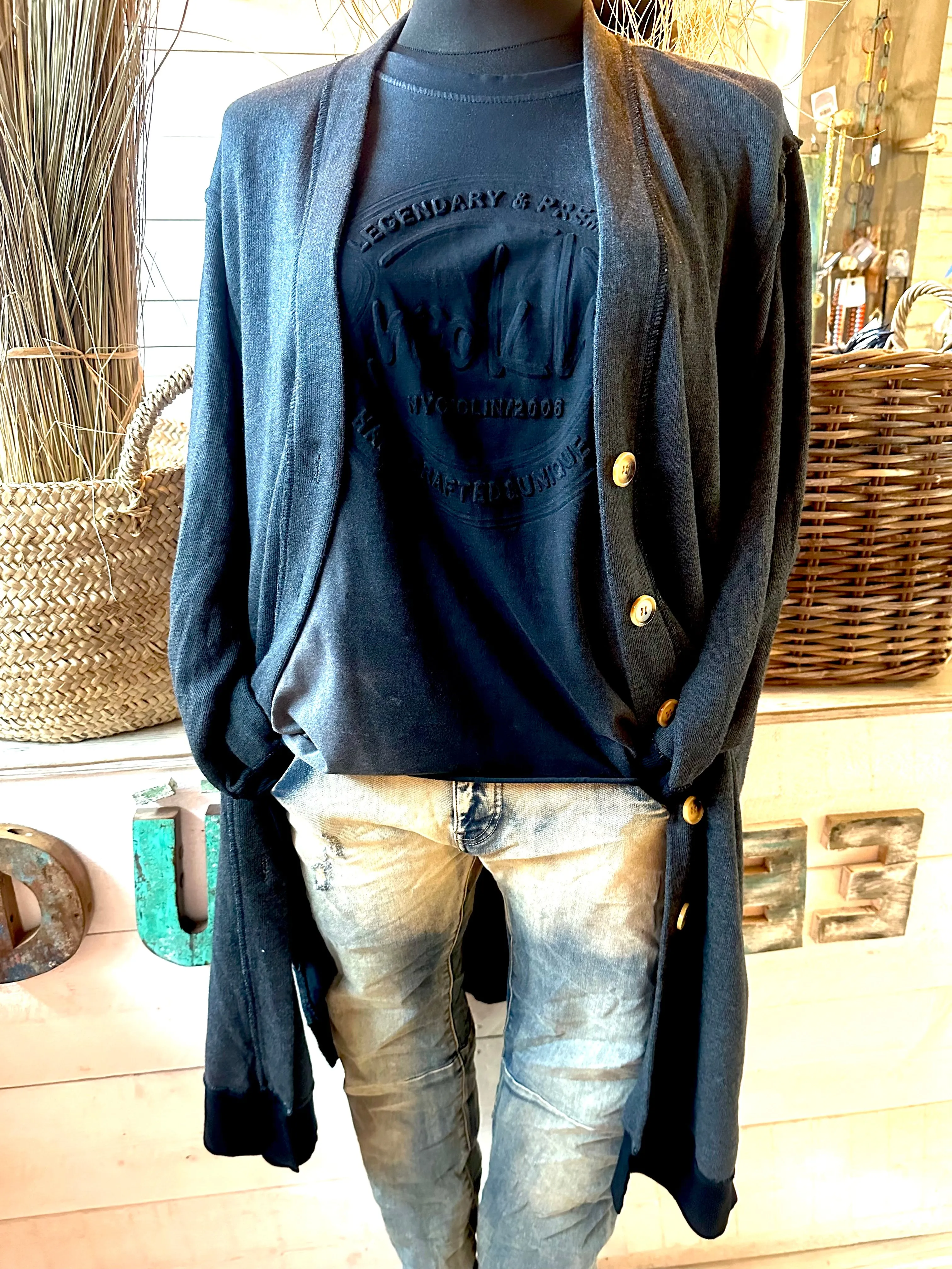 Cooler Sweatshirt Mantel