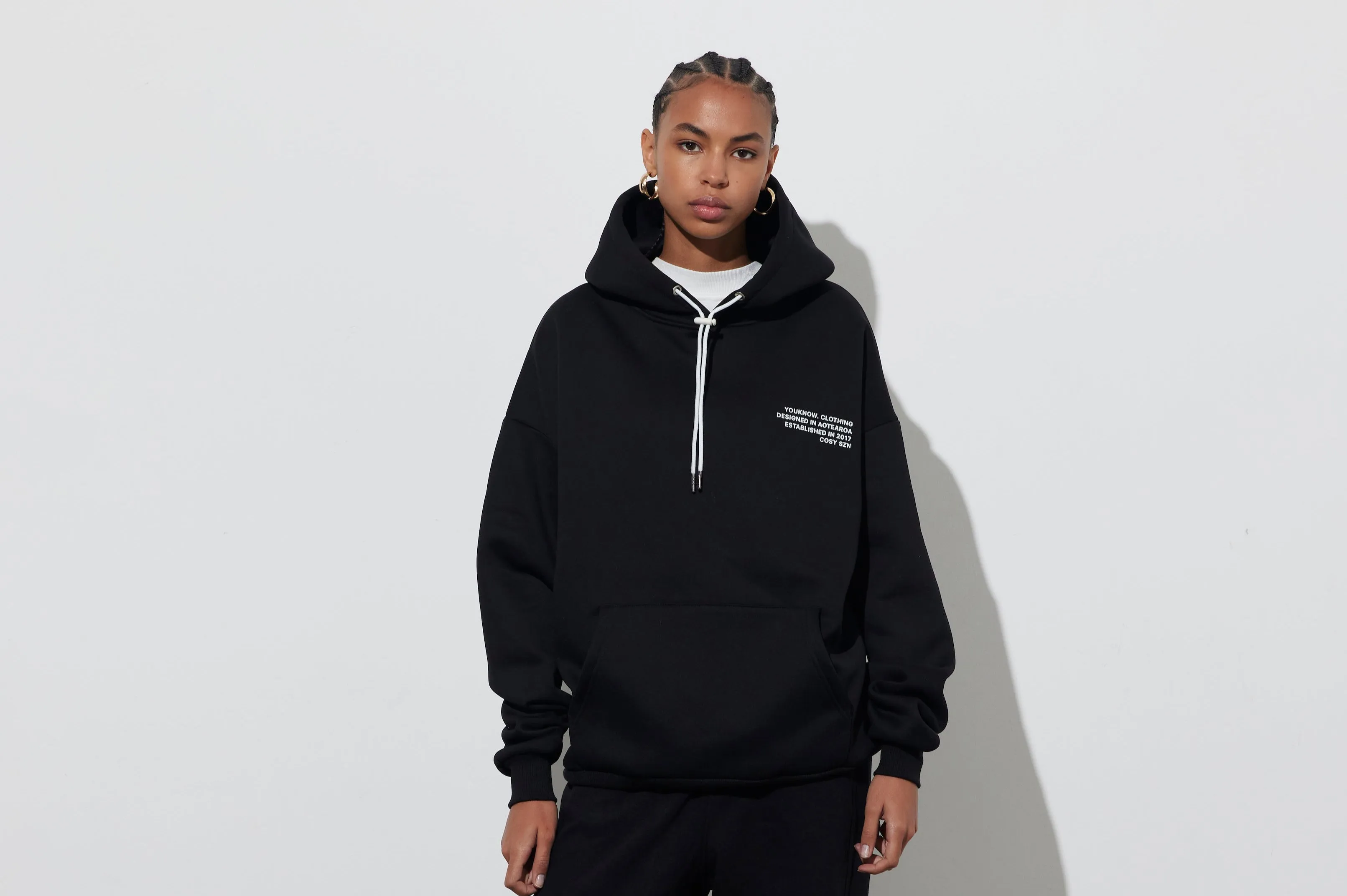Cosyszn Hoodie | BLACK