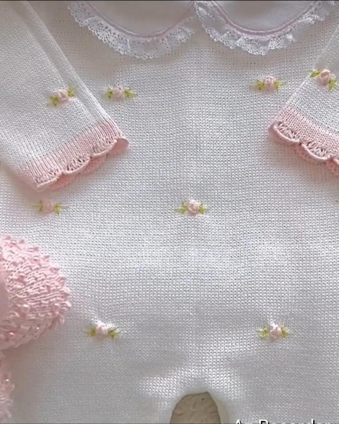 Florence Embroidery Set w/Blanket - White & Pink