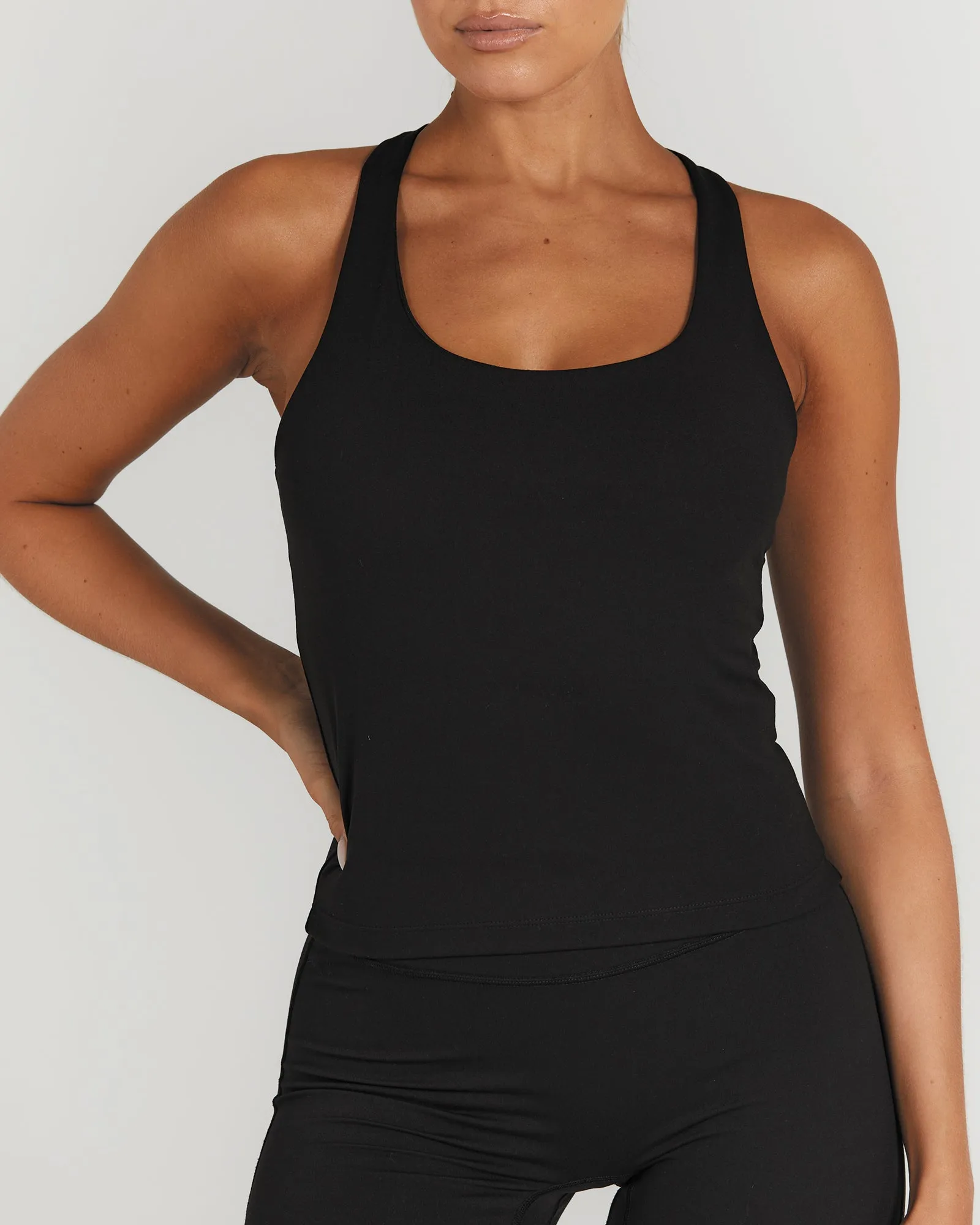 MOTION RACER BACK TOP - BLACK