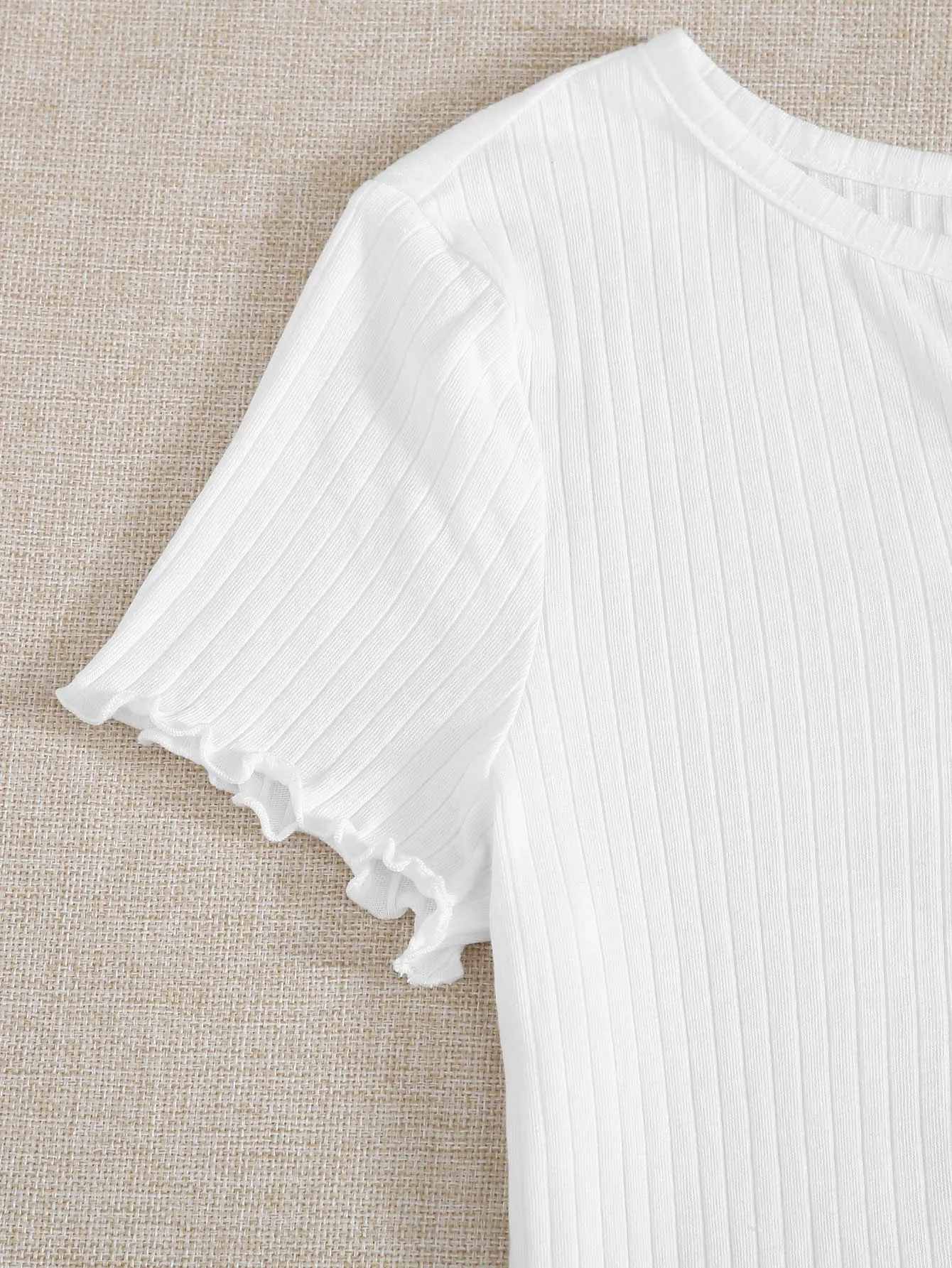 Qutie Button Front Lettuce Trim Crop Top