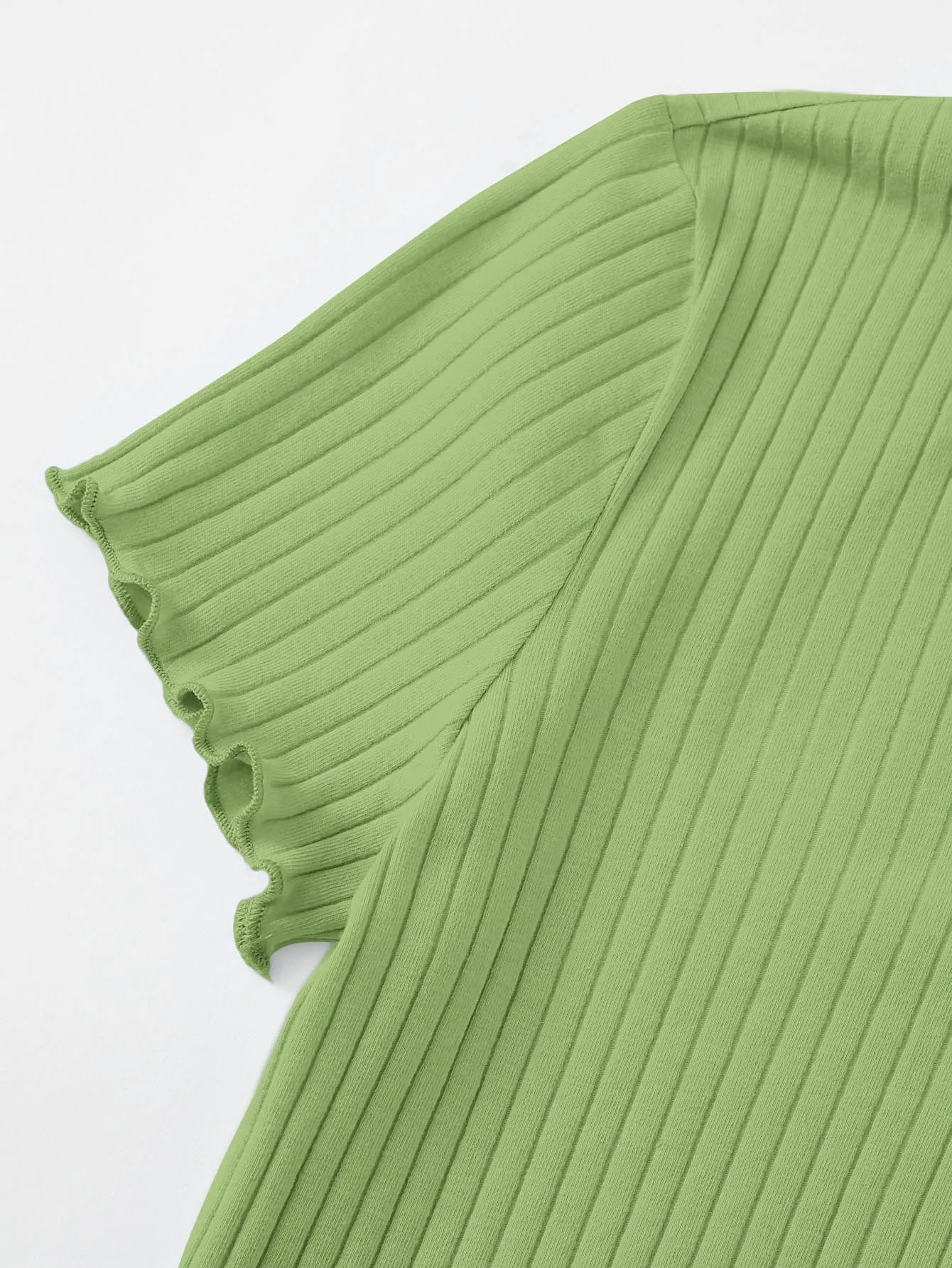 Qutie Button Front Lettuce Trim Crop Top