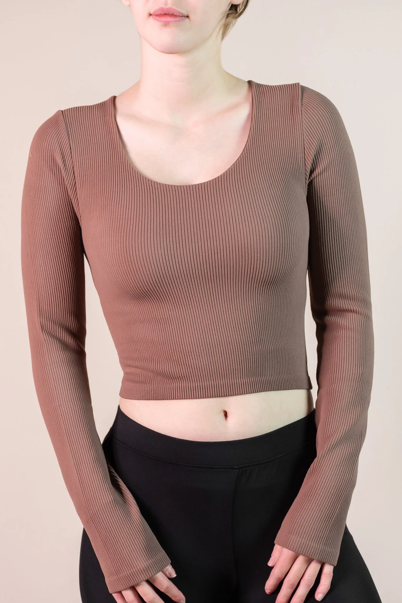 Seamless Double Layered Scoop