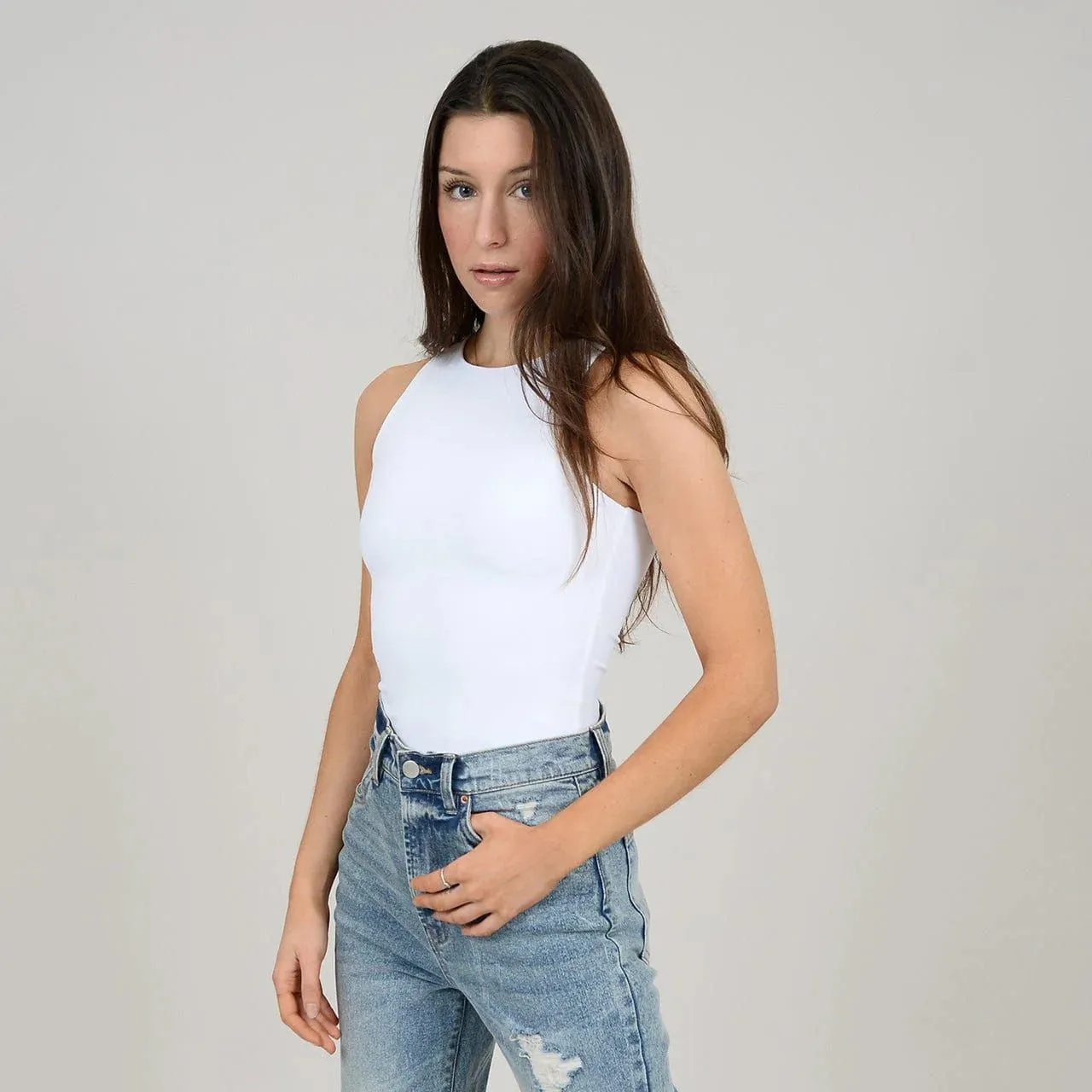 SECOND SKIN BY RD STYLE WOMEN'S ROXANNA SLEEVELESS CREWNECK BODYSUIT- WHITE