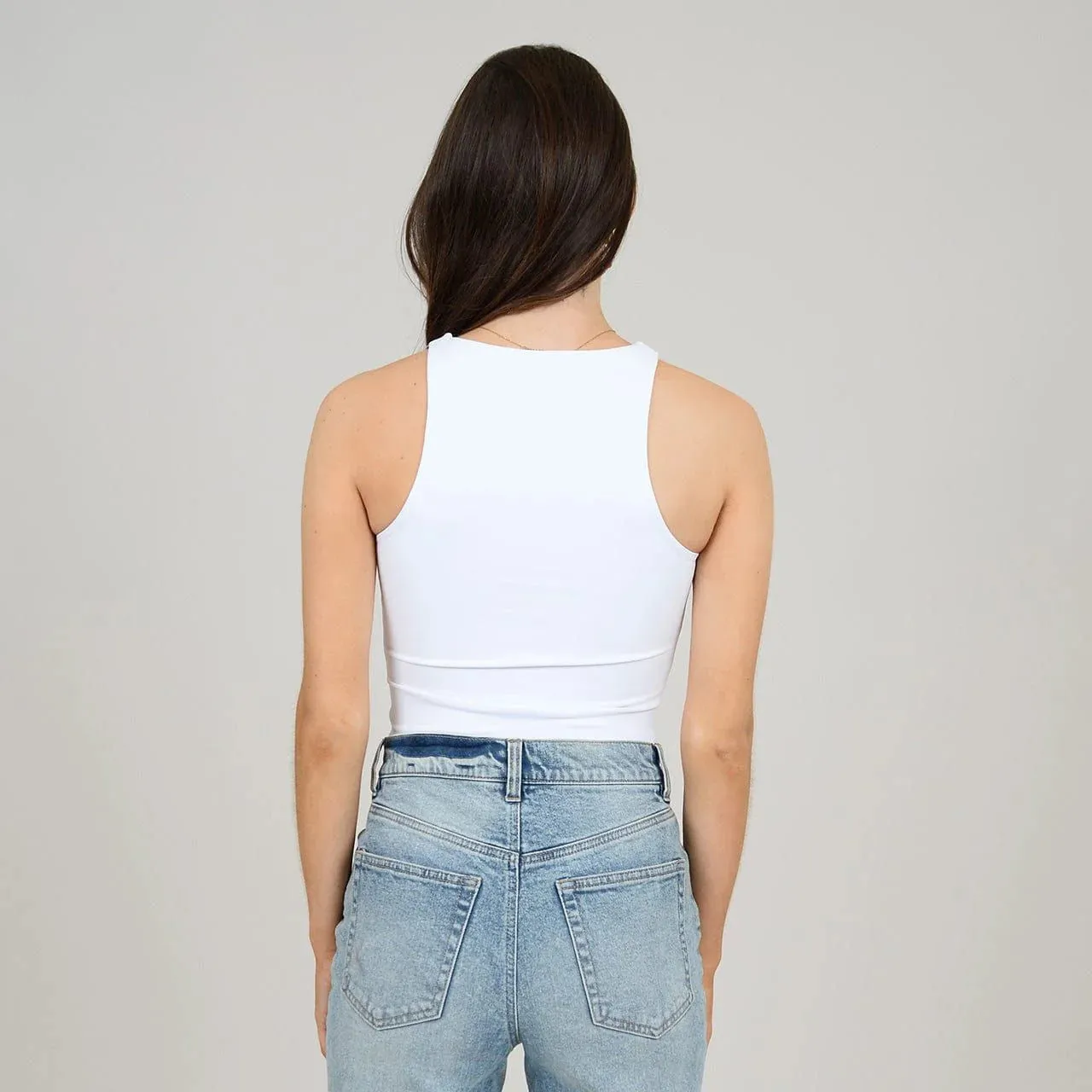 SECOND SKIN BY RD STYLE WOMEN'S ROXANNA SLEEVELESS CREWNECK BODYSUIT- WHITE
