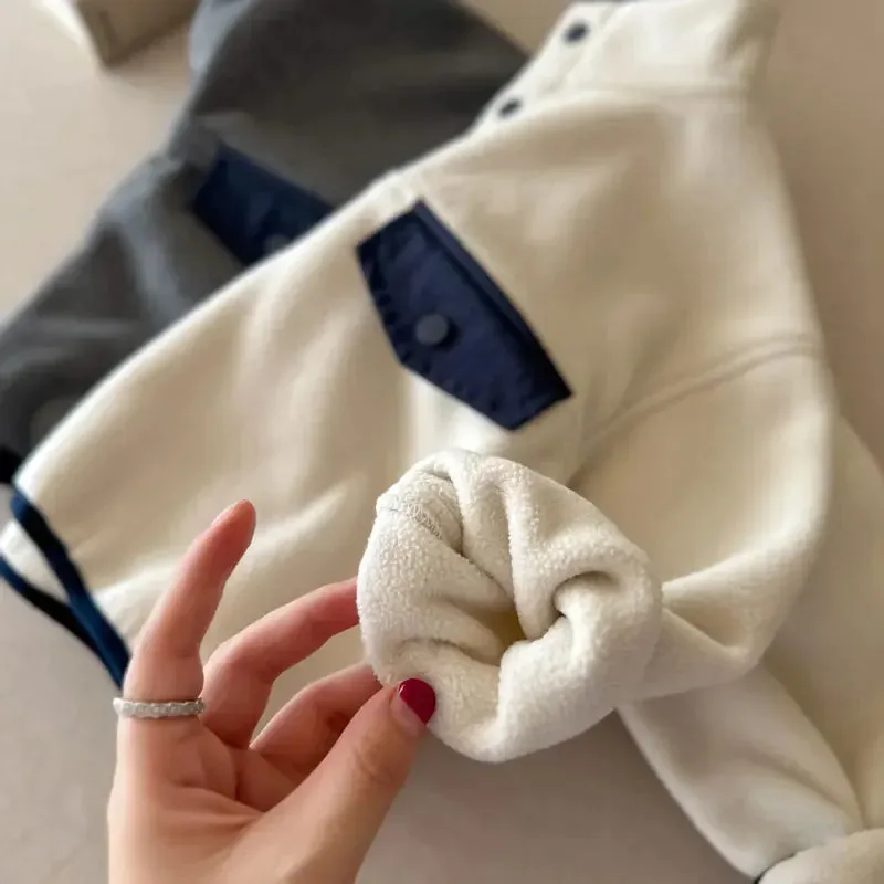 Snap-Button Long-Sleeved Fleece Top