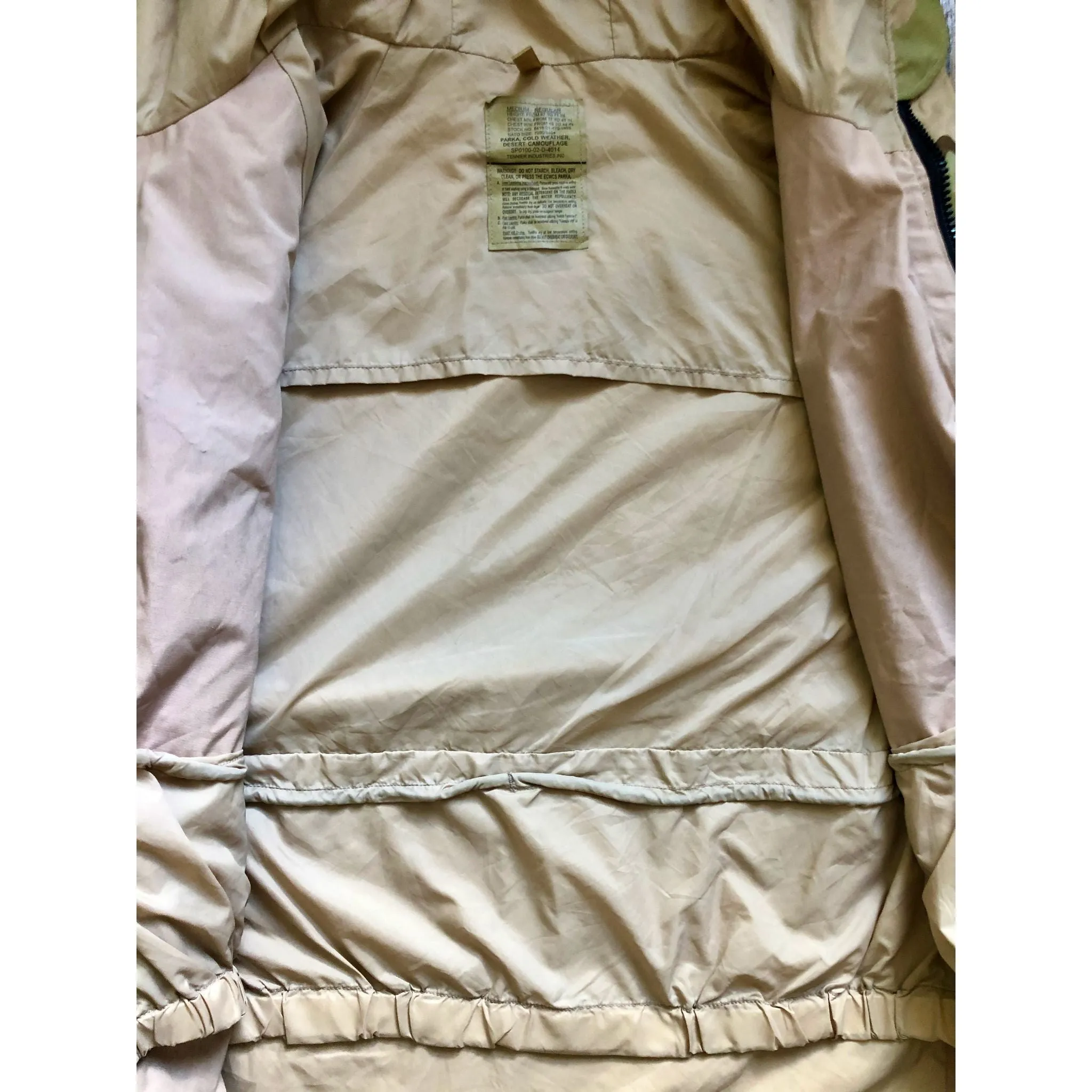 U.S. Military ECWCS Cold Weather Desert Camouflage Gore-Tex Parka